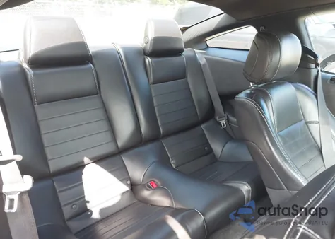 2014 Ford Mustang V6 Premium from USA, damaged, VIN 1ZVBP8AM5E5303187